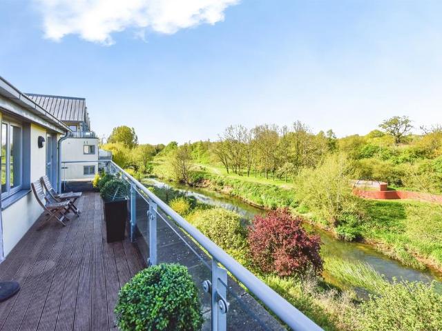 Flat for sale in Chippenham, Wiltshire