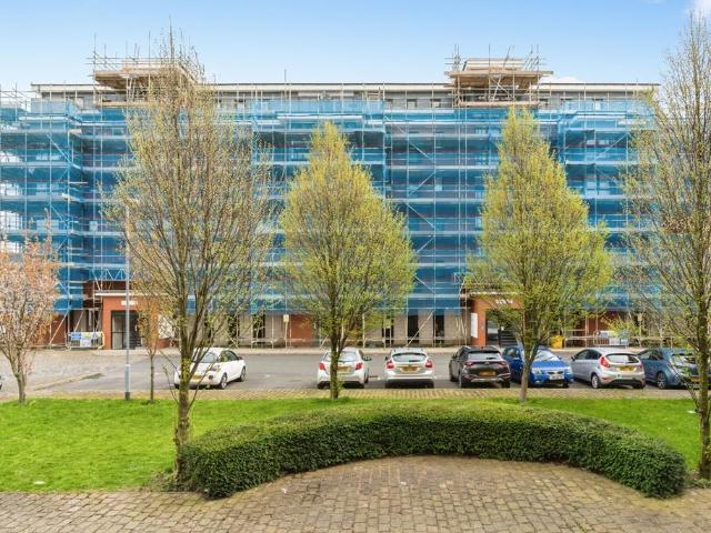 Flat for sale in Fairfield, Warrington