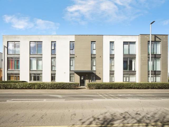 Flat for sale in Firepool, Rumwell