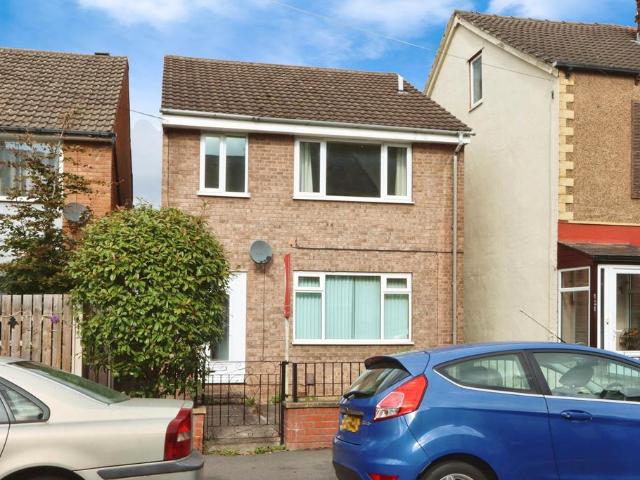 Flat for sale in Meersbrook, Sheffield