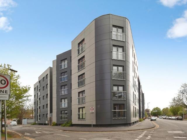 Flat for sale in Old Trafford, Trafford Park