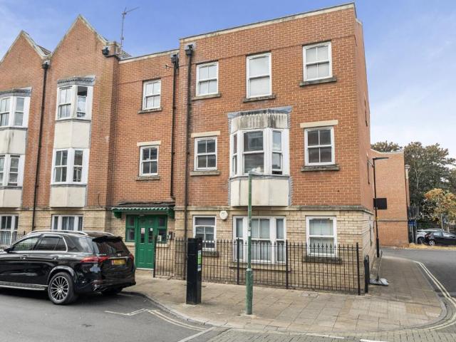 Flat for sale in St Mary's, City Of Southampton