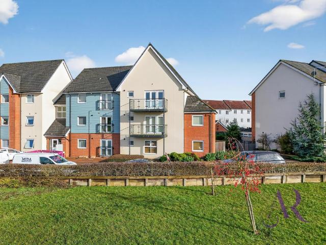 Flat for sale in Bletchley and Fenny Stratford, Bletchley
