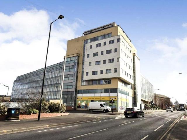 Flat for sale in Little Sheffield, Sheffield