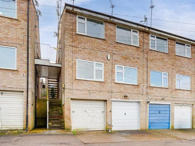 Flat for sale in Gedling
