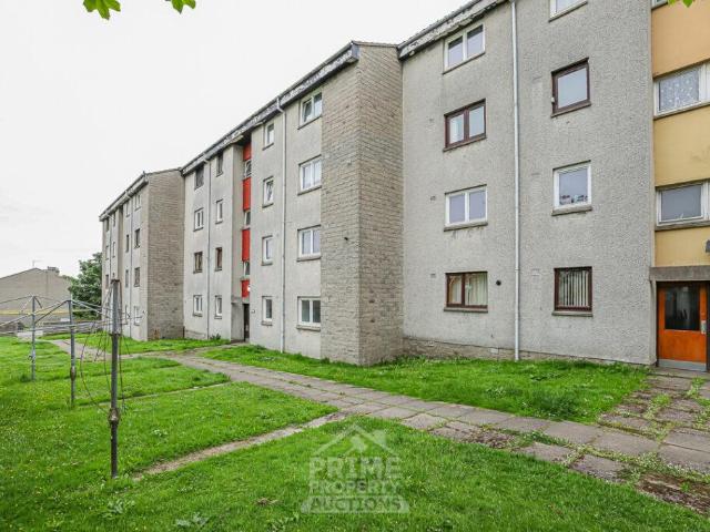 Flat for sale in Ballindoch, Scotland