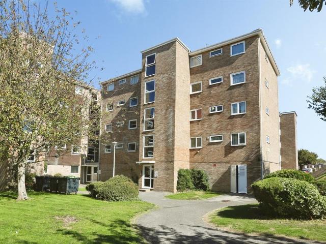 Flat for sale in Privett, Gosport