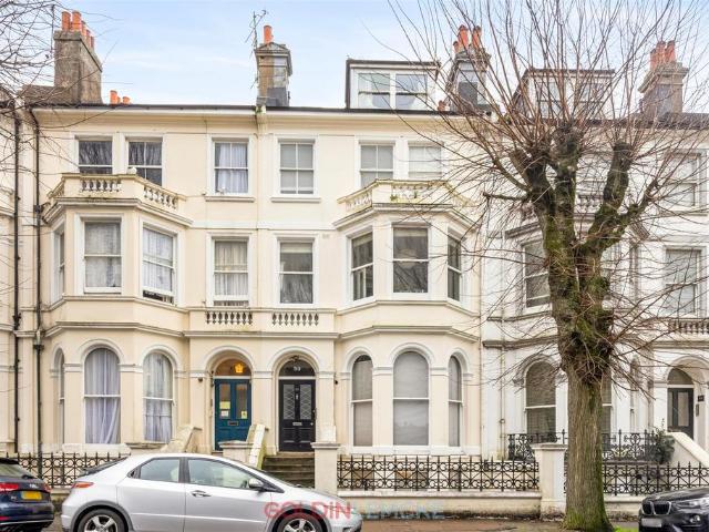 Flat for sale in Aldrington