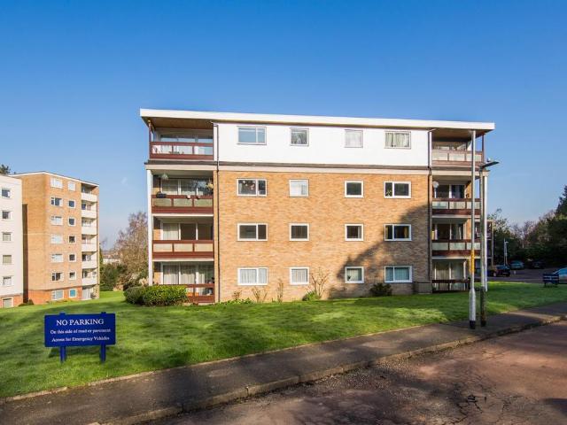 Flat for sale in St James, Sandown Park