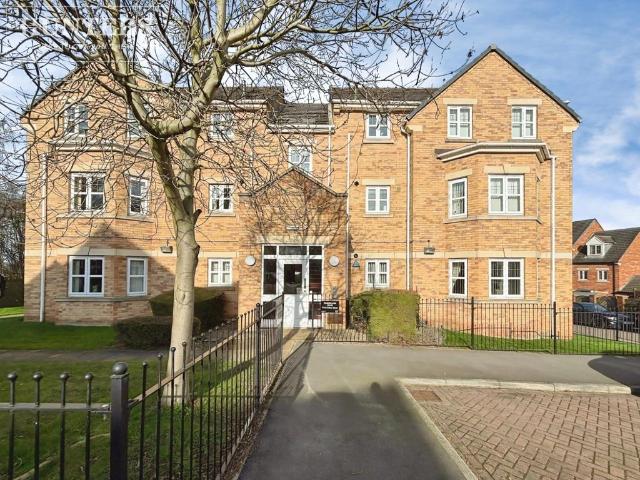 Flat for sale in Cudworth, Barnsley