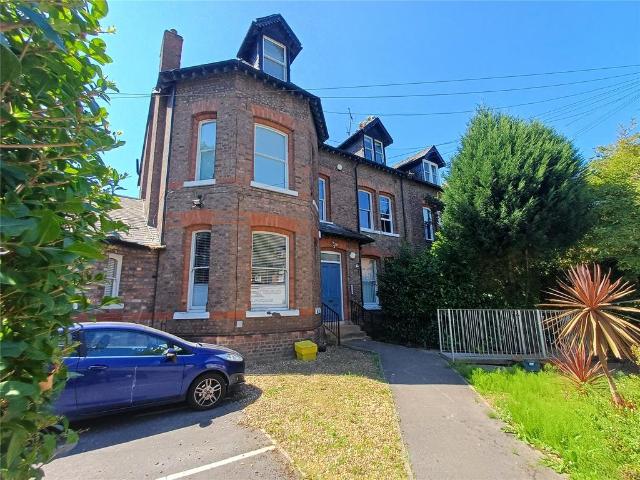 Flat for sale in Calderstones