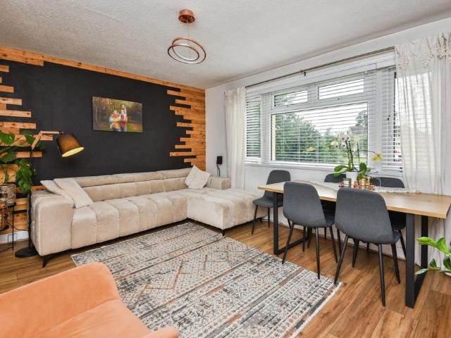 Flat for sale in Bailrigg, Bare