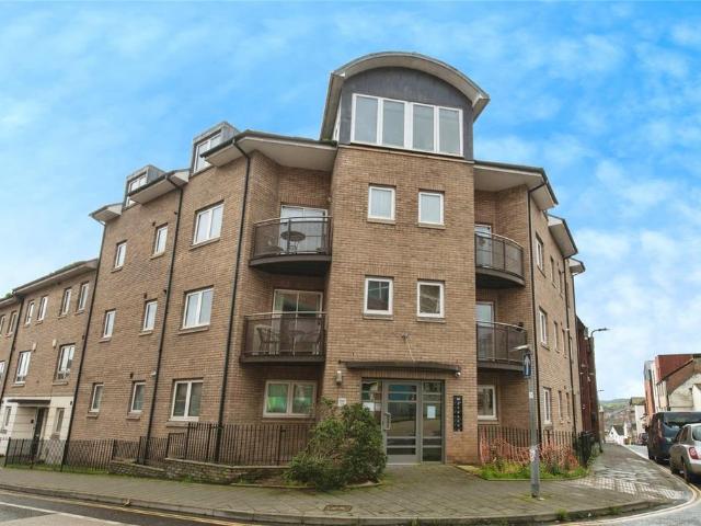 Flat for sale in Watergate, Devon