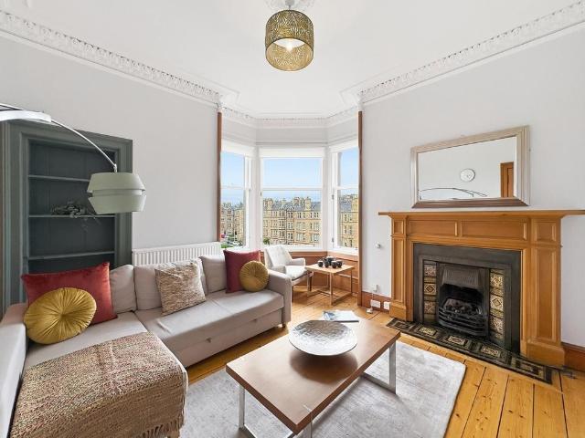 Flat for sale in Stockbridge, Scotland
