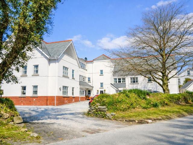 Flat for sale in Weir Quay, Devon
