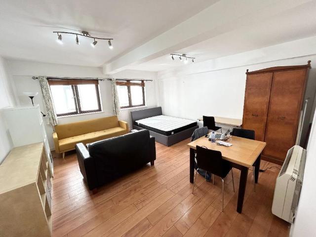 Flat for sale in City Centre, Georgia