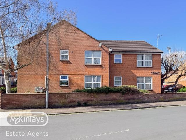 Flat for sale in Firepool, Rumwell
