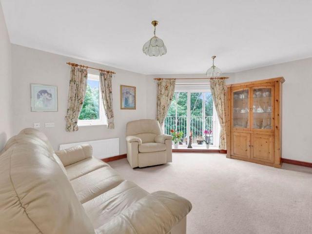 Flat for sale in Greater London