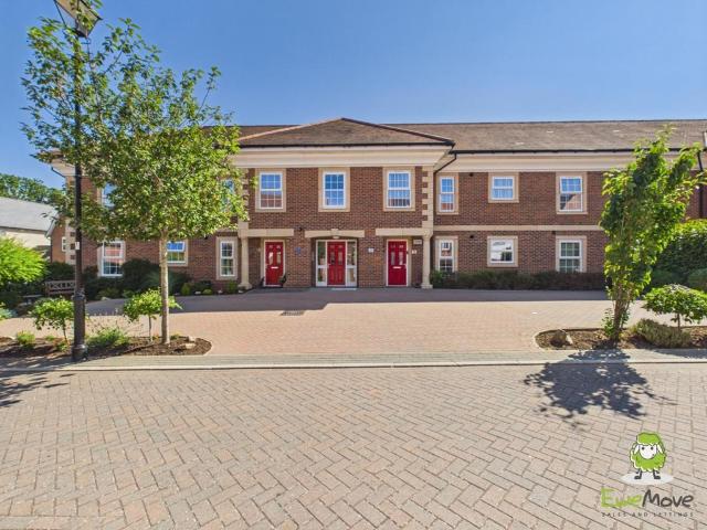 Flat for sale in Priest Down, Hampshire