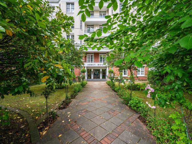 Flat for sale in St. John's Wood, Isle Of Man
