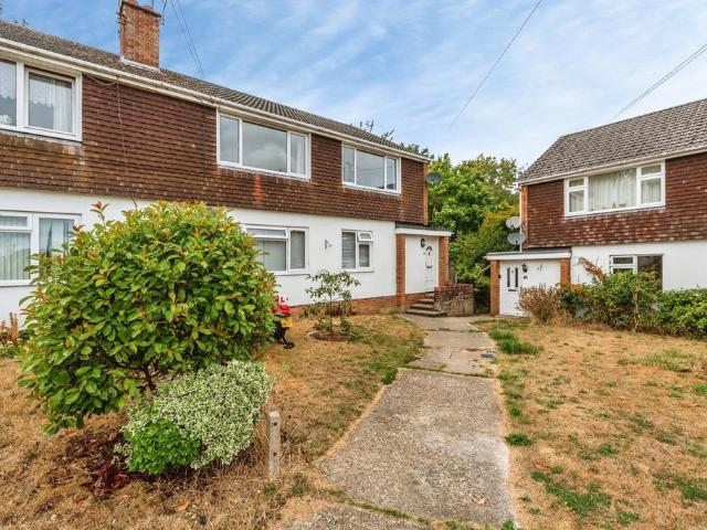 Flat for sale in Hollybank, New Forest
