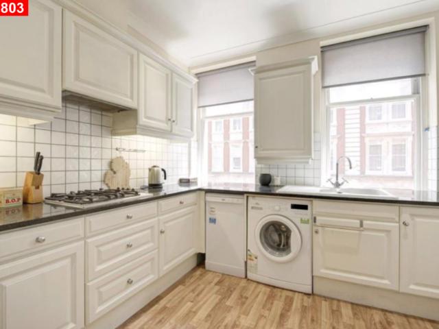 Flat for sale in East Marylebone, Mayfair