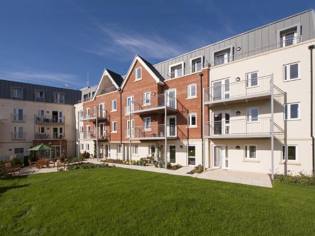 Flat for sale in Broadstone, Poole