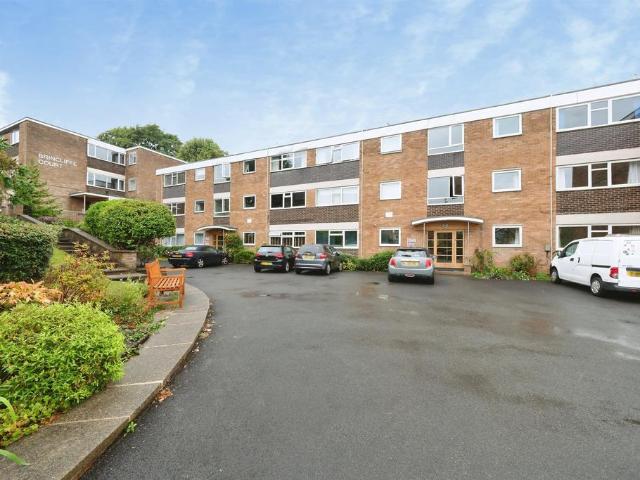 Flat for sale in Nether Edge, South Yorkshire