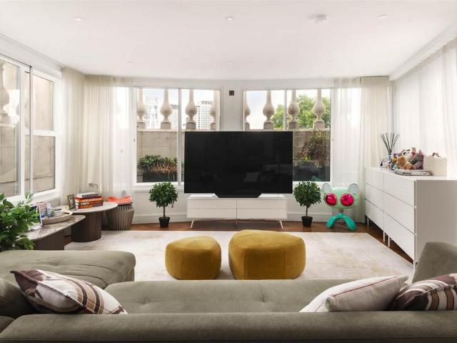 Flat for sale in Westminster, Victoria