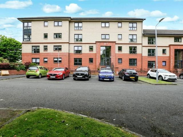 Flat for sale in Wellmeadow, Scotland