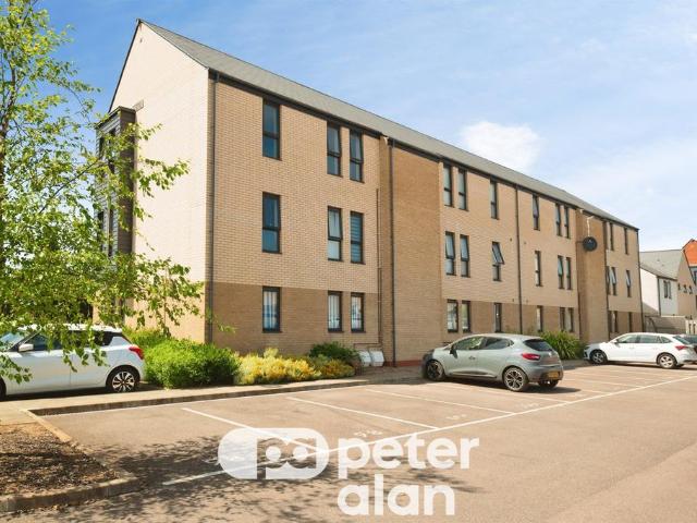 Flat for sale in East Usk, Wales