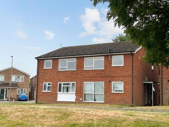 Flat for sale in Berrick Salome, Oxfordshire