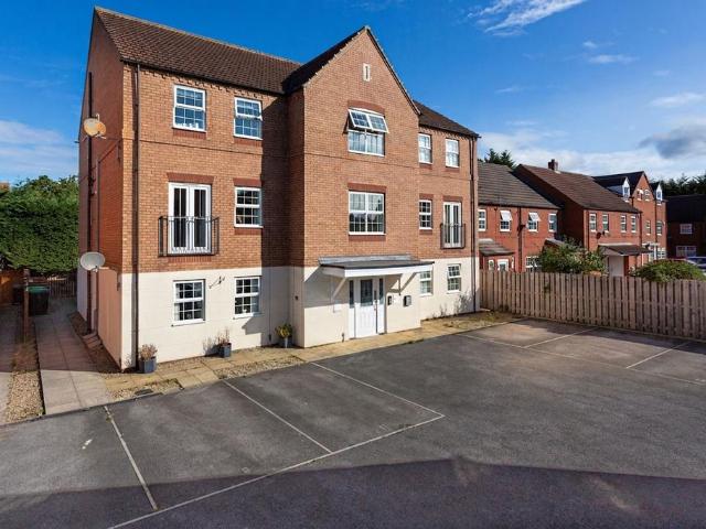Flat for sale in High Field, York