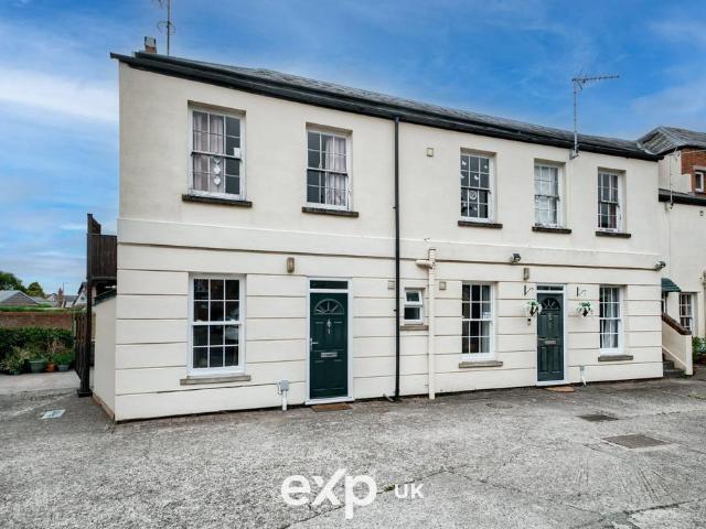 Flat for sale in Sandpits