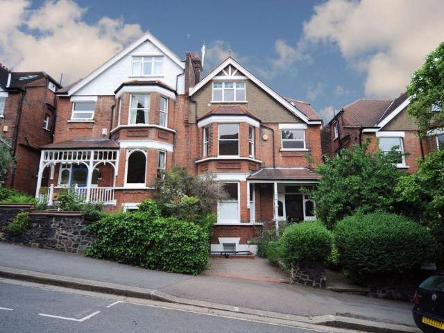 Flat for sale in Crouch End, Greater London