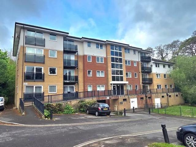 Flat for sale in Hollybrook, City Of Southampton