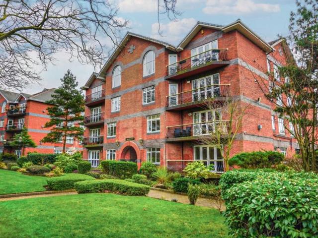 Flat for sale in Calderstones