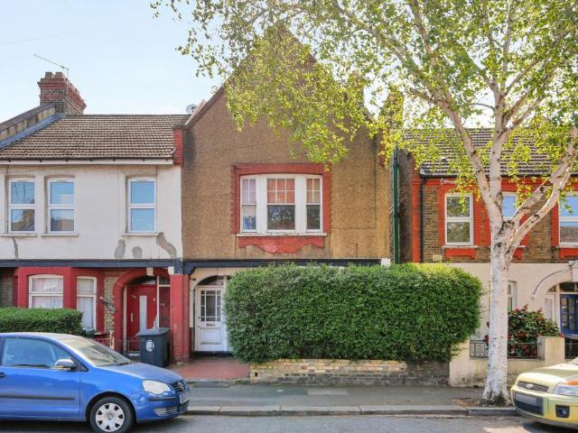 Flat for sale in Leyton, Isle Of Man