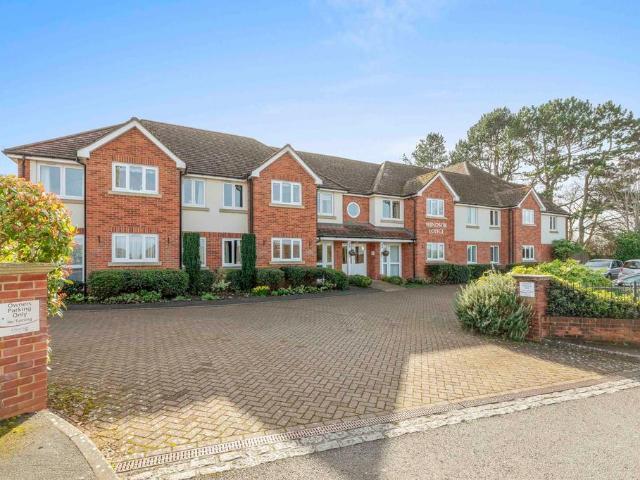 Flat for sale in Princes Risborough, Buckinghamshire