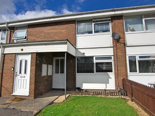 Flat for sale in Kingswood