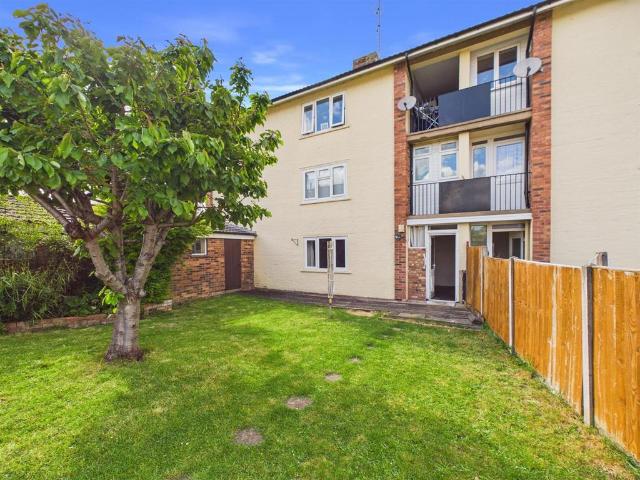 Flat for sale in Pamington, Gloucestershire