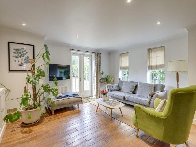 Flat for sale in London Borough of Lewisham, Greater London