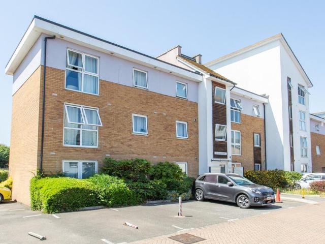 Flat for sale in South Street, The Bridge