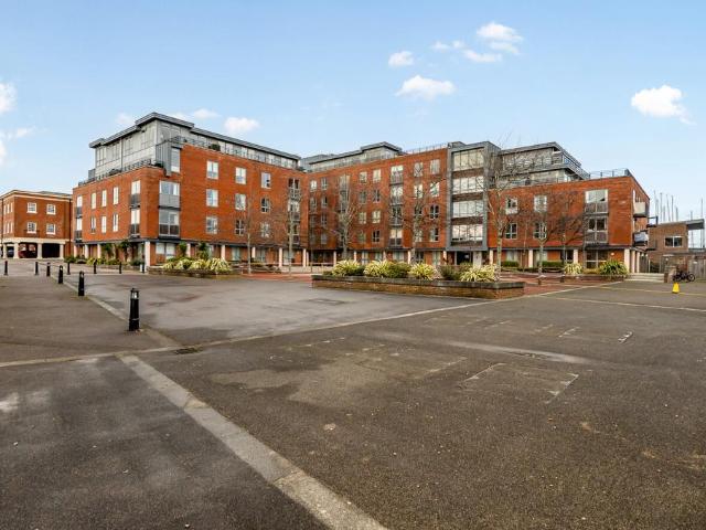 Flat for sale in Priddy's Hard, Middlecroft