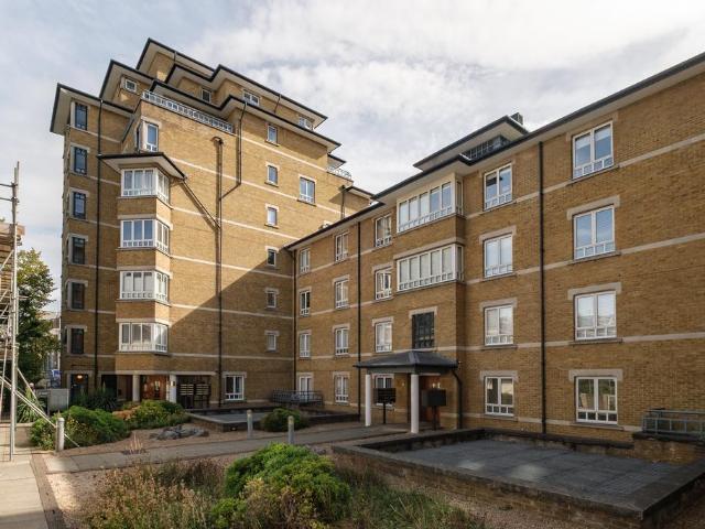 Flat for sale in Kensal Town, Greater London