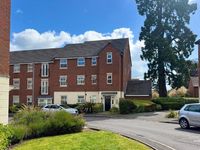 Flat for sale in Barton In Fabis, East Midlands