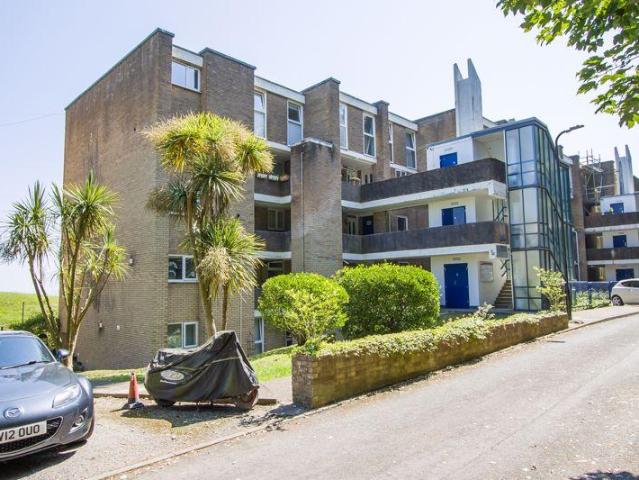 Flat for sale in Penarth Marina, Penarth