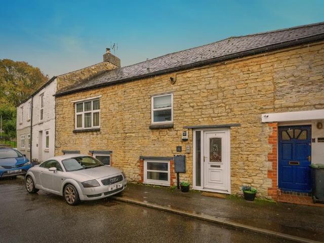 Flat for sale in Raunds