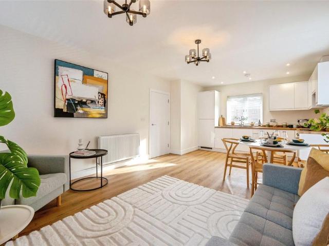 Flat for sale in Folkestone