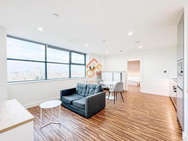 Flat for sale in Old Trafford, Trafford Park
